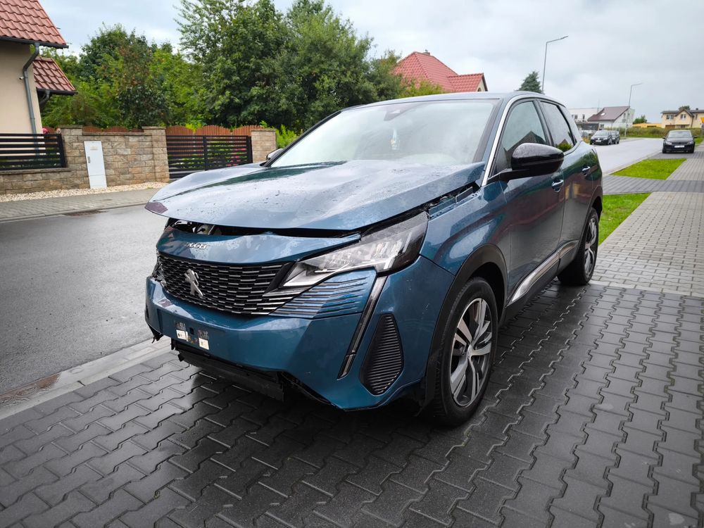 Peugeot 3008 II (2016-2024) 1.2 PureTech GPF Allure S&S EAT8 2022