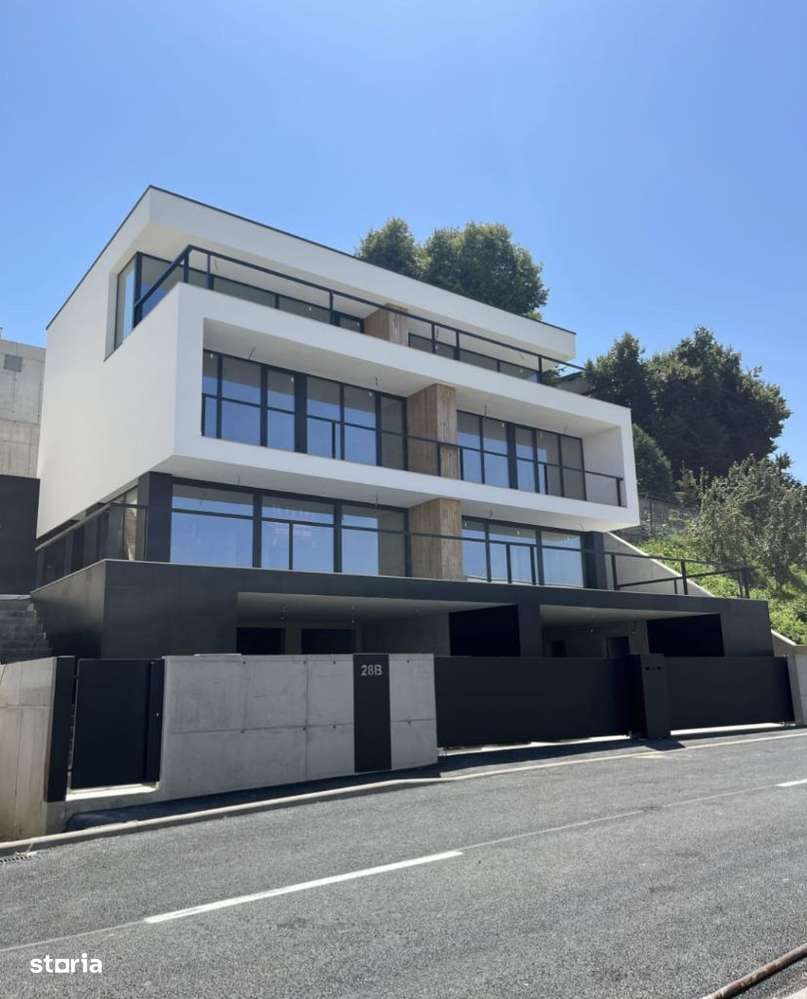 Duplex , 5 camere, 180 mp, CRAMA, Garaj, cartierul EUROPA, EXCLUSIVIST-0