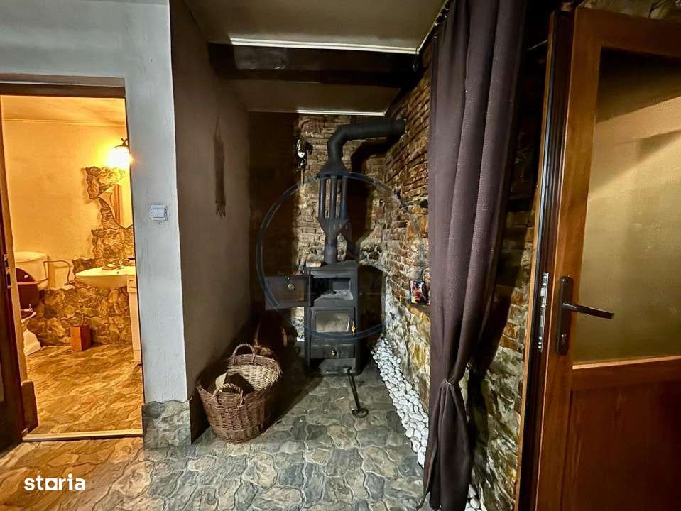 Oportunitate- Casa in zona centrala 218mp - Imagine principală: 2/9