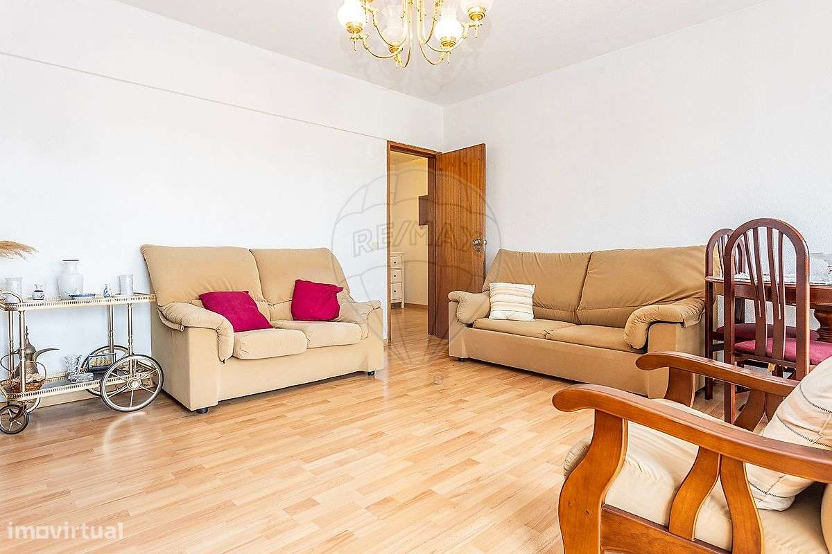 Apartamento T2 para arrendamento - Grande imagem: 2/25