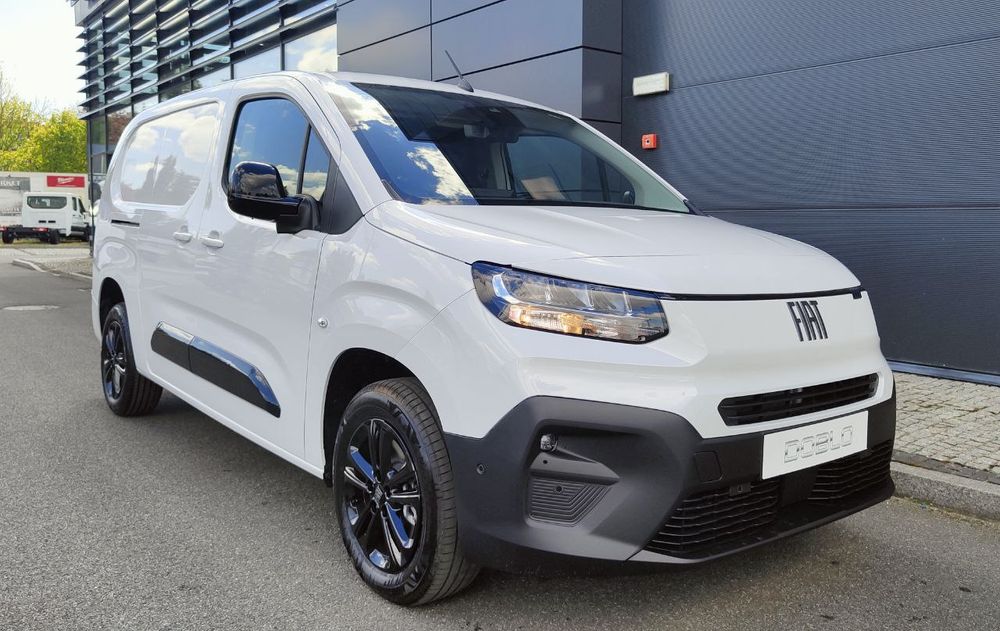 Fiat Doblo Cargo Maxi 1.5 100 KM Pakiety: Magic Cargo, Handsfree. DEMO