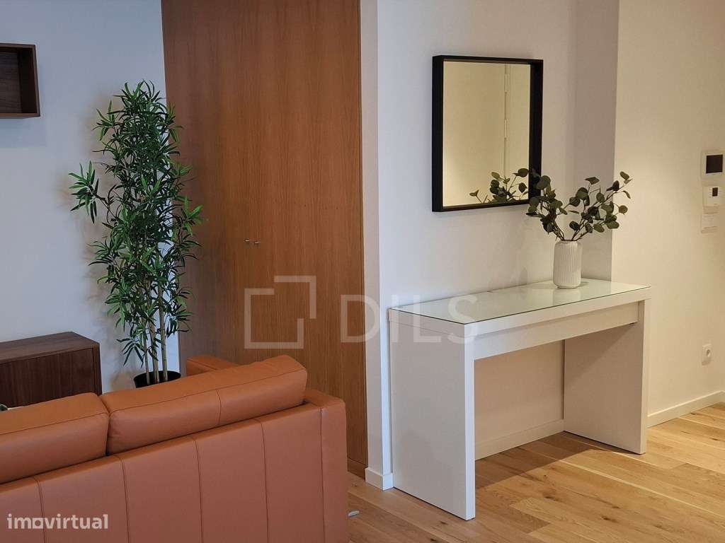 Apartamento T1 mobilado, para arrendamento, em condomínio fechado - Grande imagem: 4/24