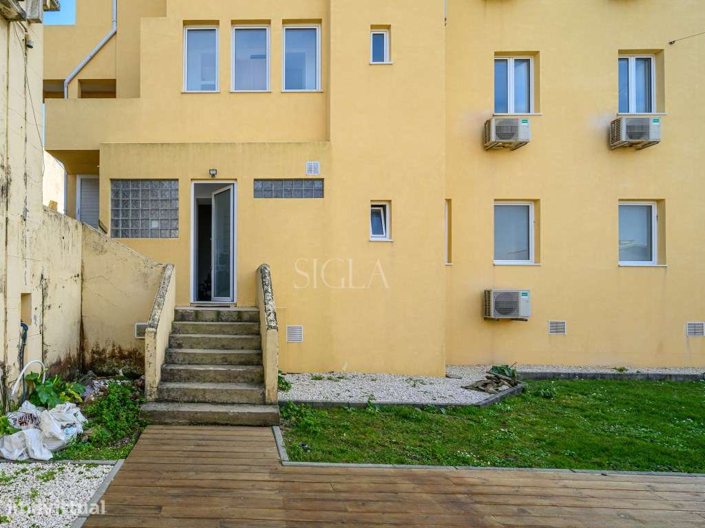 Moradia com Terreno em Cortegaça-2