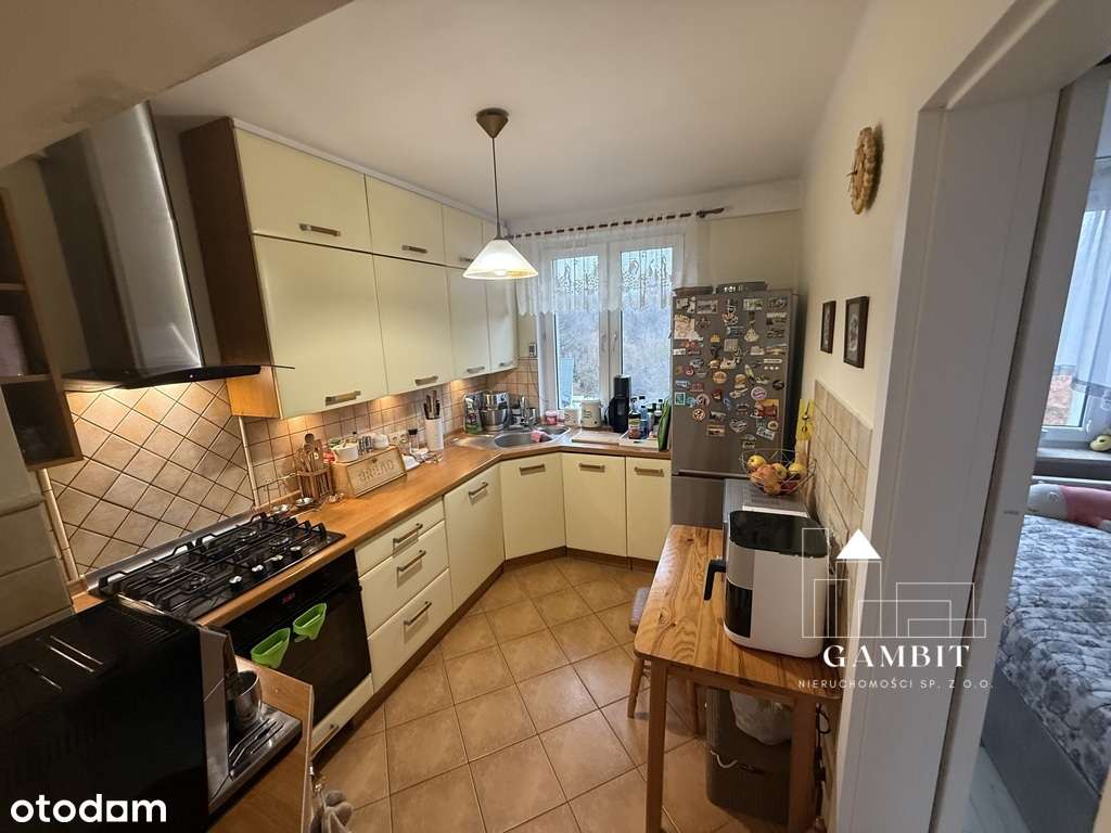 3 pokoje do zamieszkania w spokojnym otoczeniu-3