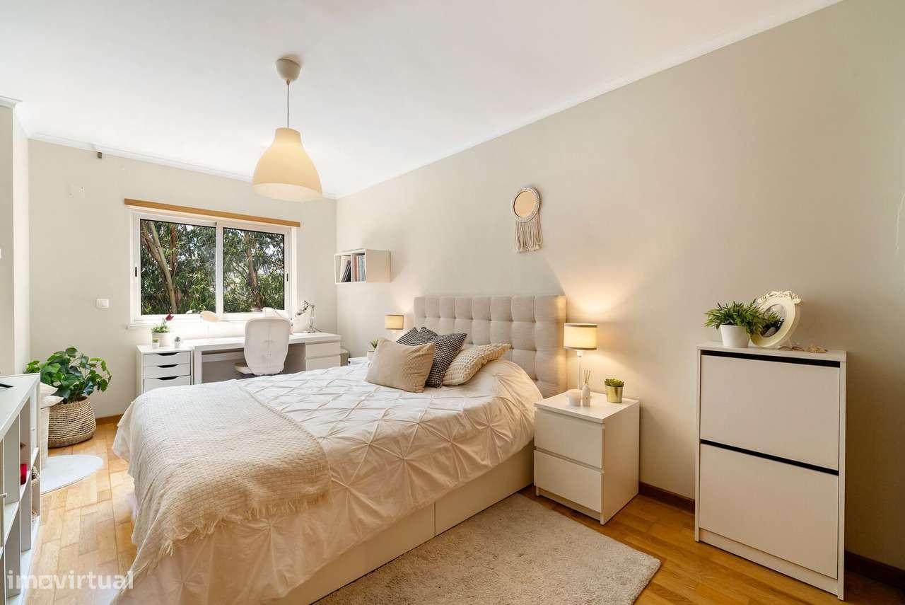 Apartamento T4 com estacionamento, Carnaxide, Oeiras-20