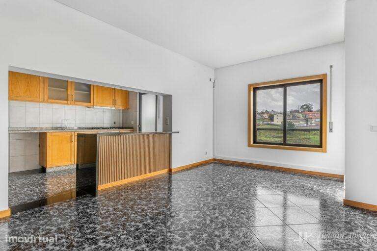 Apartamento T2 Lixa-5