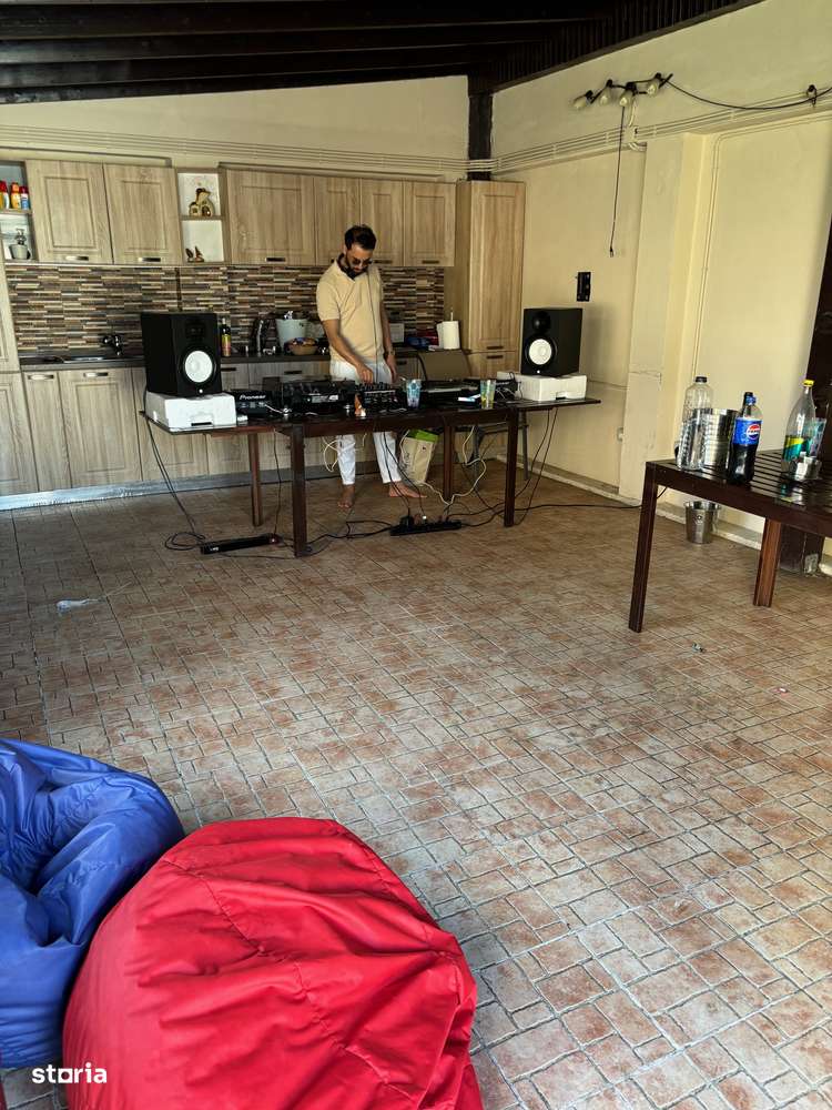 Casa Party Petreceri Botez Nunta Piscina Vila Sauna Jacuzzi Majorat - Imagine principală: 5/20