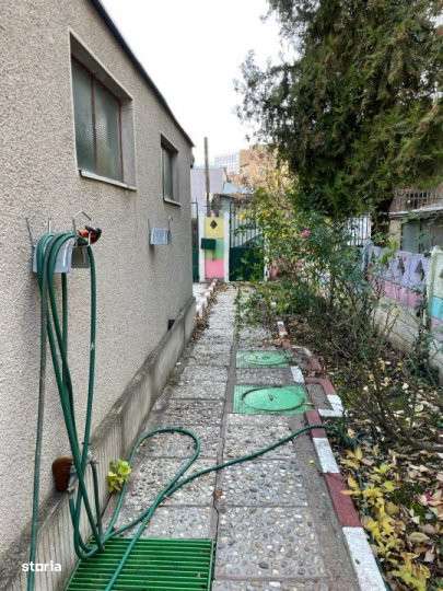 Teren + Casa batraneasca - zona Calea Calarasilor - Imagine principală: 5/10