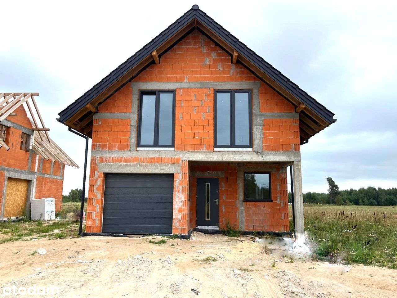 *REZERWACJA* Wolnostojący dom z 4 sypialniami i gabinetem - Pełny obrazek: 4/7