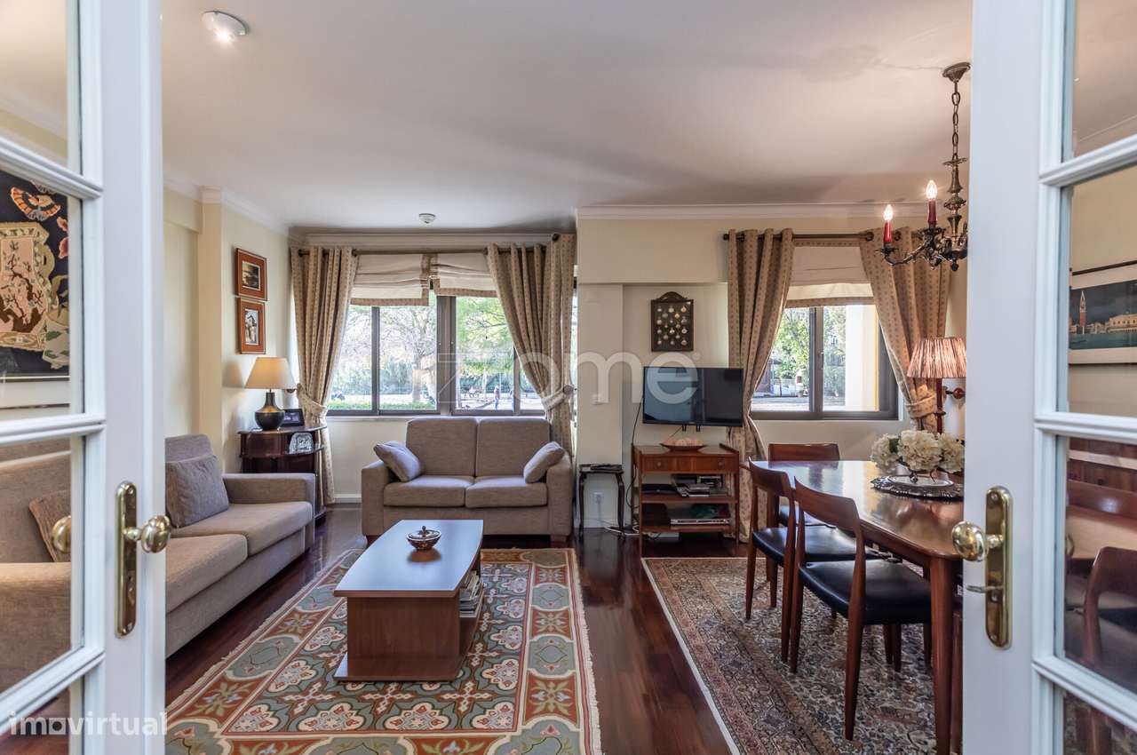 T3 em São Pedro do Estoril: Conforto, tranquilidade e excelente loc... - Grande imagem: 2/35