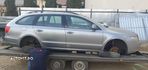 Dezmembrez dezmembram piese auto Skoda Superb 2 an 2010 motor 2.0 tdi - 7