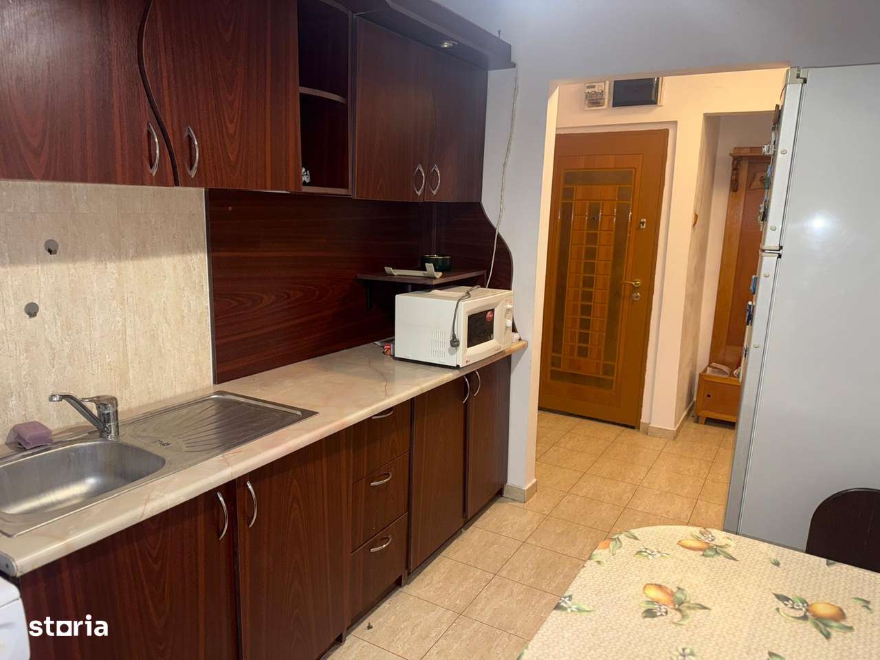 Vanzare apartament 3 camere,  mobilat+utilat, Targoviste, micro 9-14