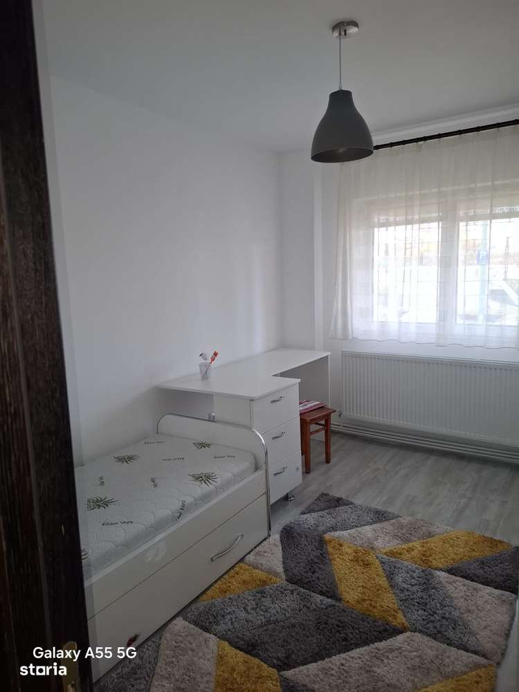 Apartament 4 camere decomandat, Craiter, suprafata 83 mp, 2 bai, beci.-15