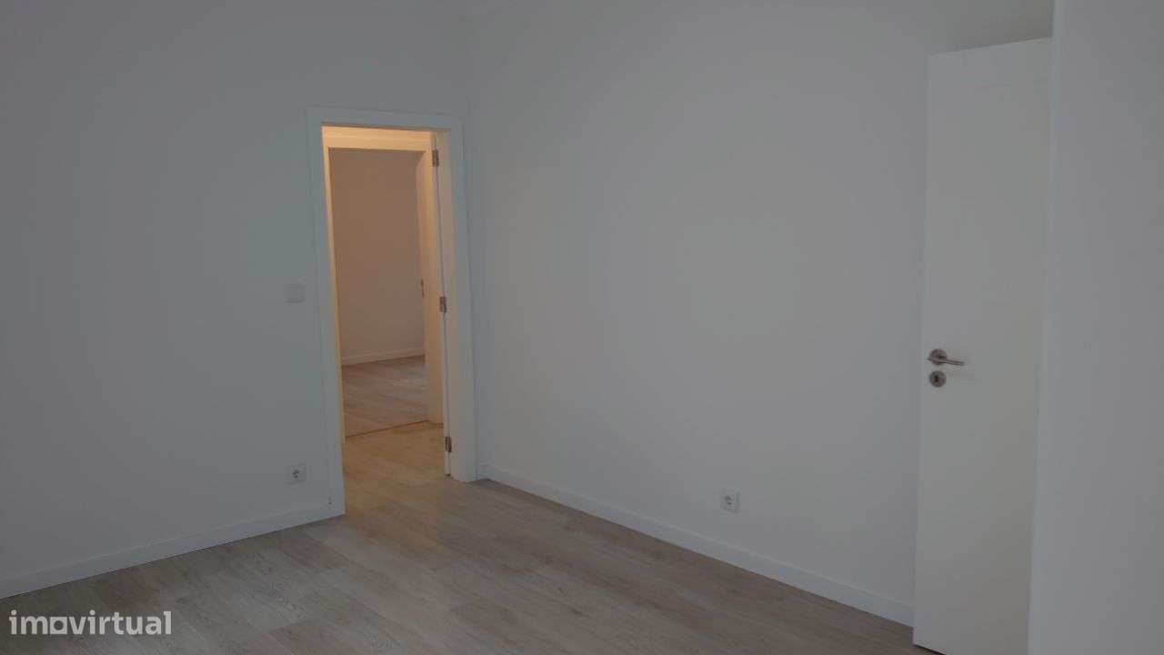 T2 Rua dos Cervantes Lisboa Remodelado-9