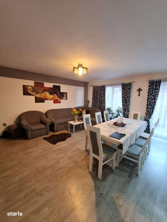 Apartament mobilat si utilat, 4 camere, garaj si parcare, la 5 minute - Imagine principală: 2/12