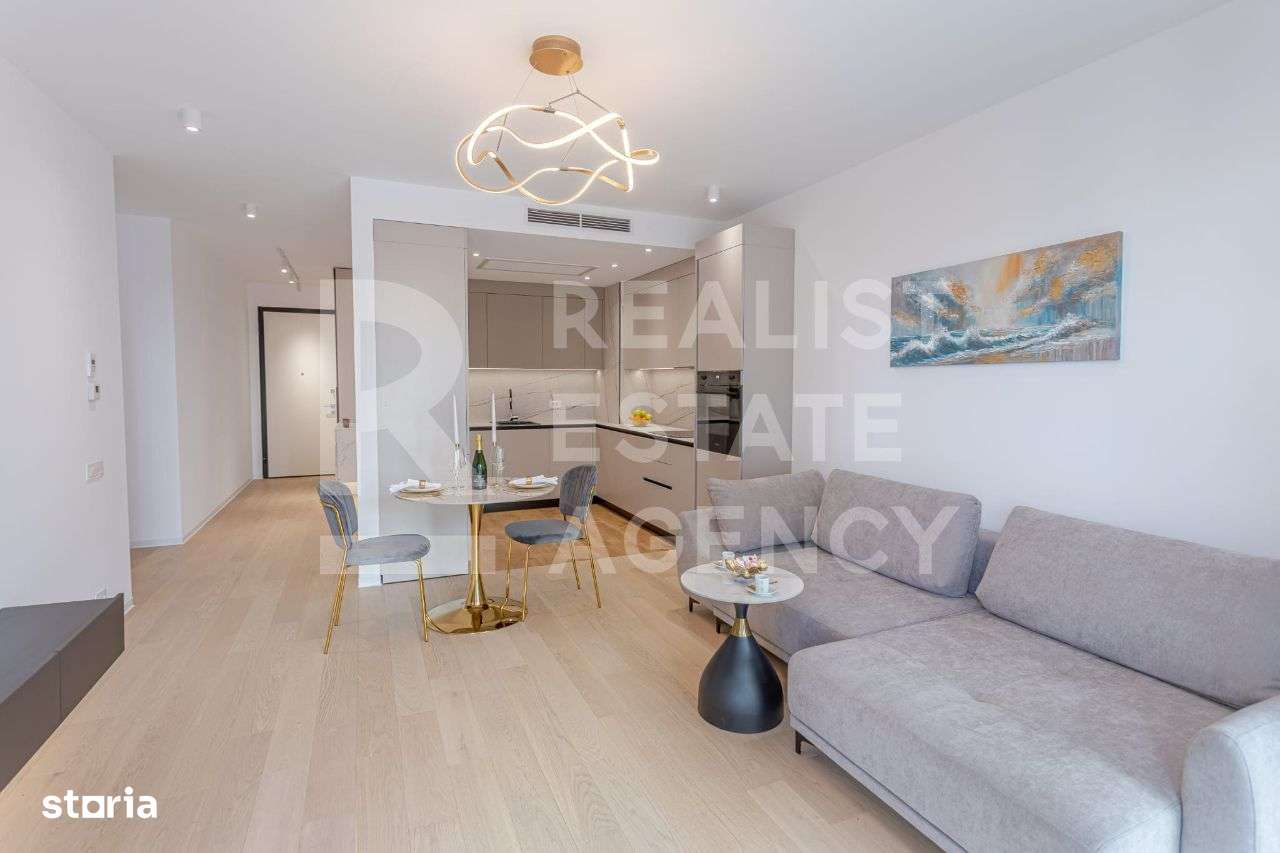 Vanzare, apartament cu 2 camere, One Lake Club