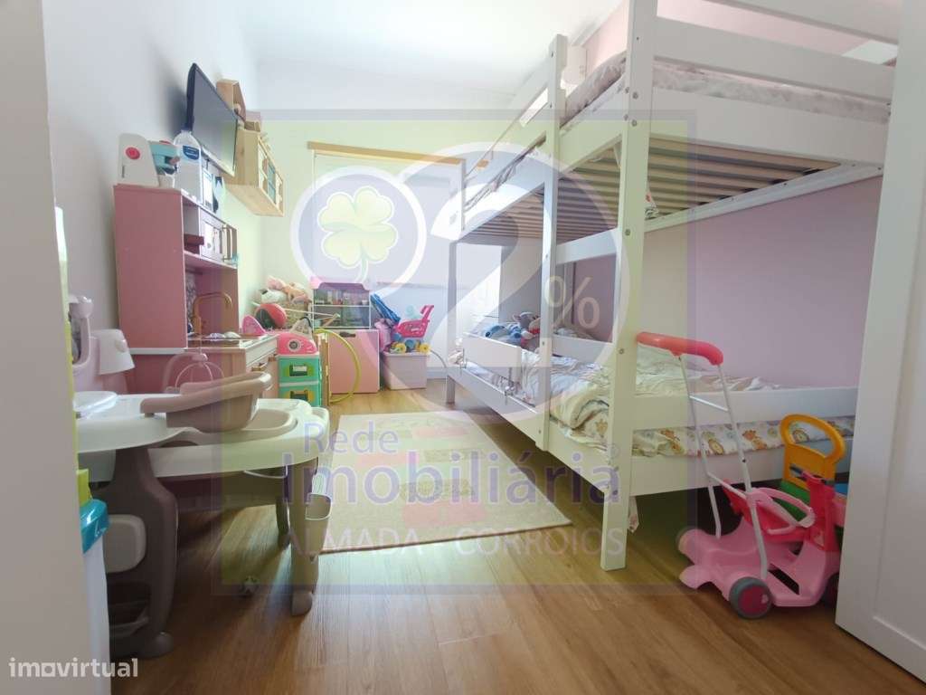Apartamento T3, boas áreas-13