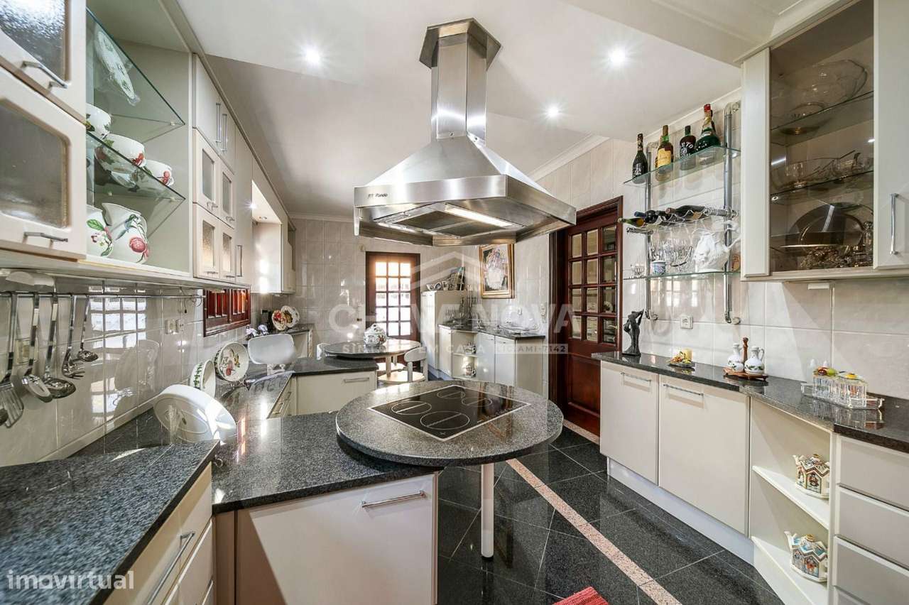 Moradia isolada T4 em Arcozelo - Gaia - Ref. PRT/01569/RS - Grande imagem: 5/18