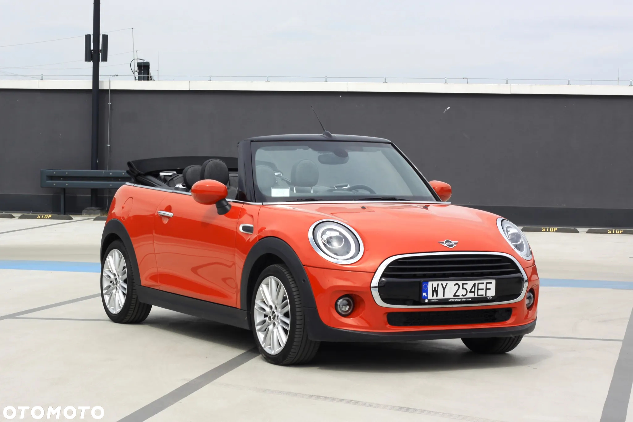 MINI Cooper Cabrio - 11