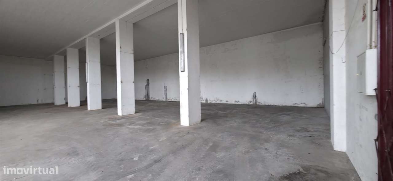 Armazém - Estrada de Eiras - Coimbra/Arrendamento - Grande imagem: 4/5