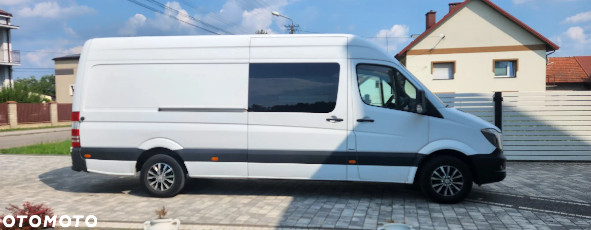 Mercedes-Benz Sprinter - 13