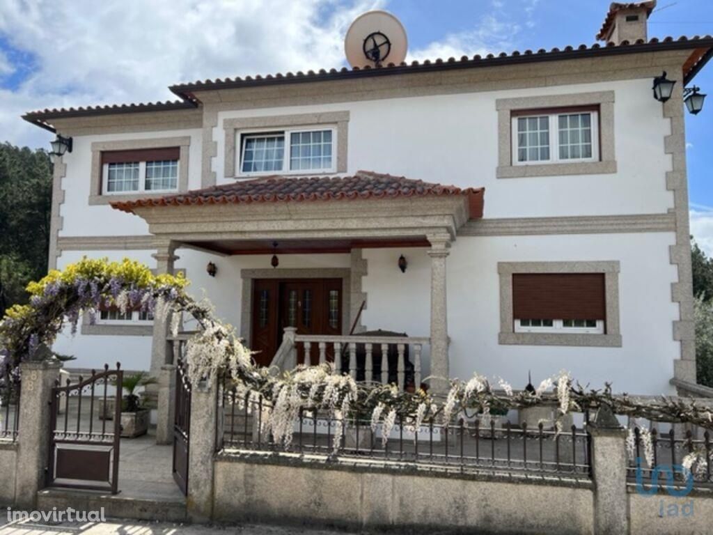 Casa / Villa T3 em Vila Real de 361,00 m2