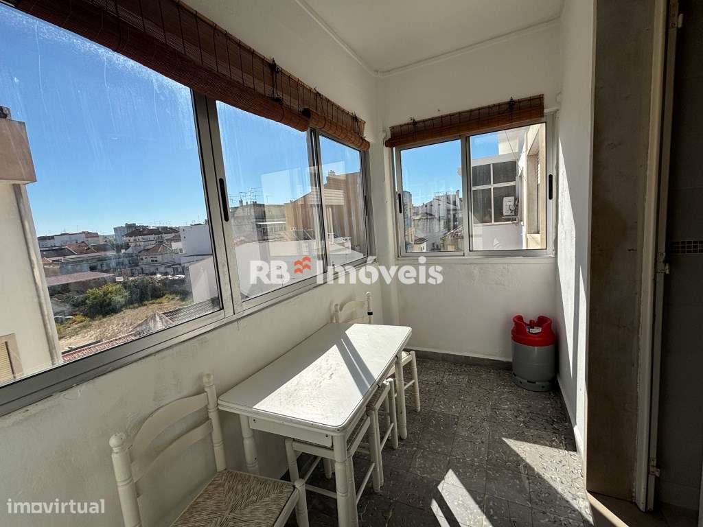 ApartamentoT2 no centro da cidade do Entroncamento - Grande imagem: 4/27