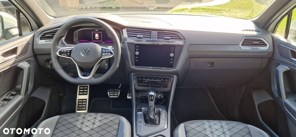 Volkswagen Tiguan 2.0 TDI SCR DSG R-Line - 12