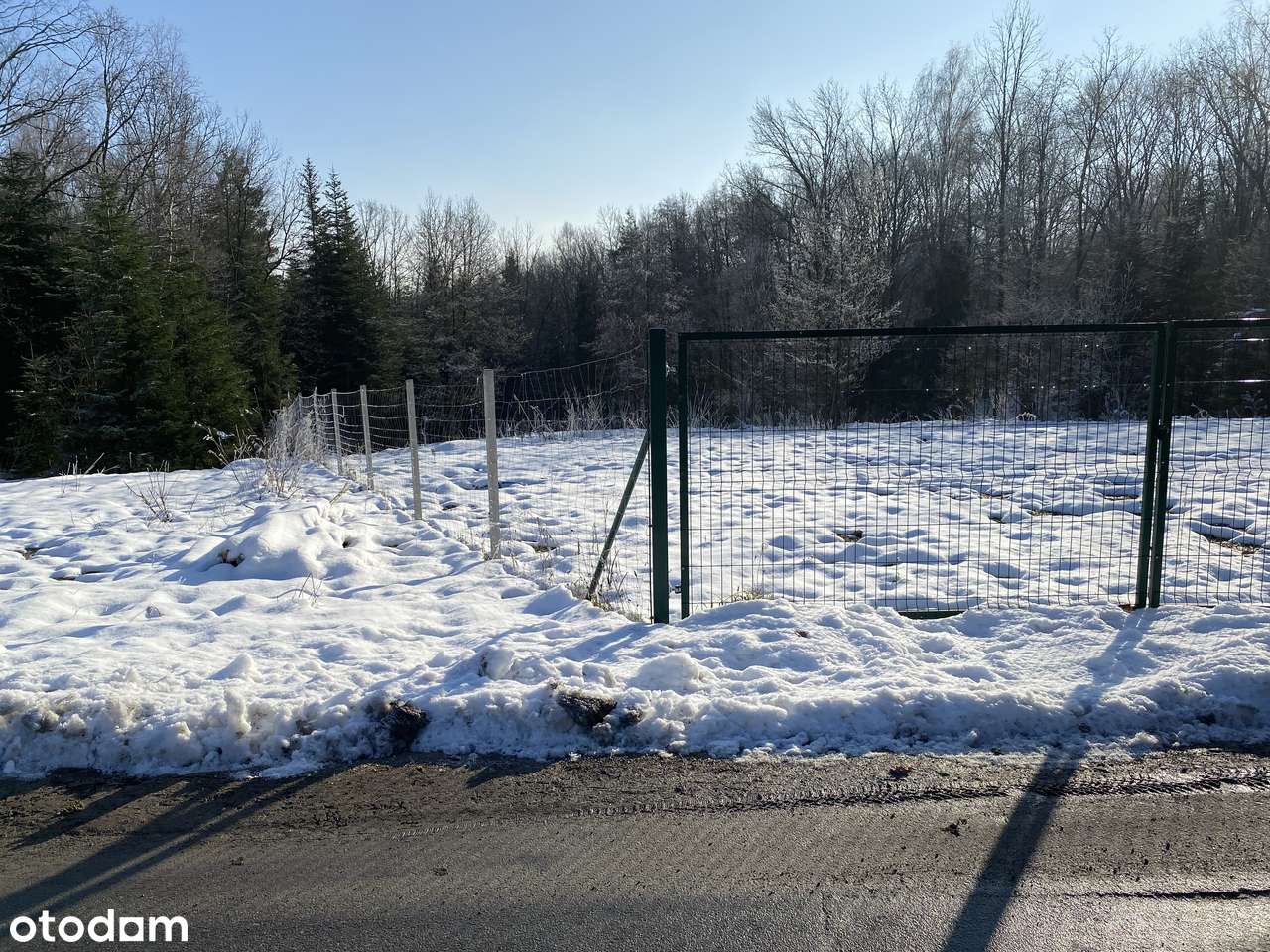 Ogrodzona działka budowlana z mediami i pozwoleniem na budowę-3