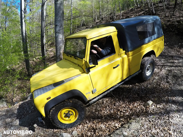 Land Rover Defender 110 High Capacity Pick Up - 3