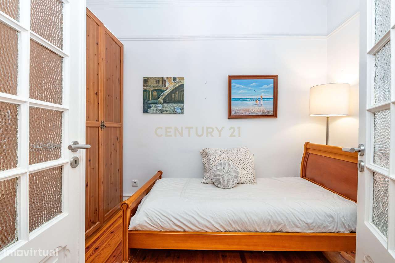 T3  (5 ass.) com terraço, elevador e arrecadação - Rua do Zaire-23