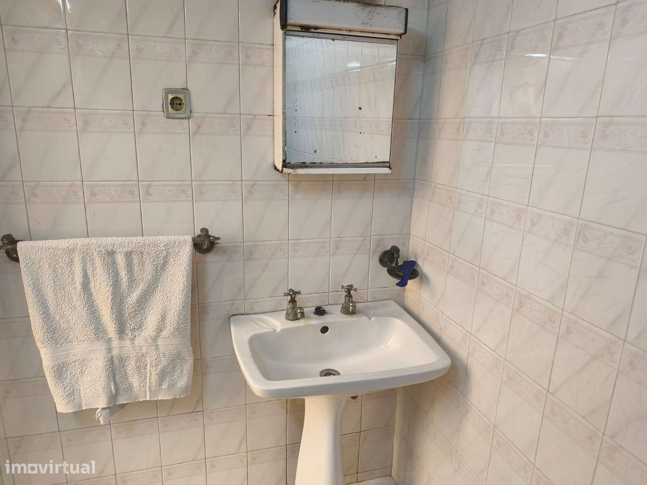 Moradia isolada T2 com jardim em Alcapedrinha Arada-6