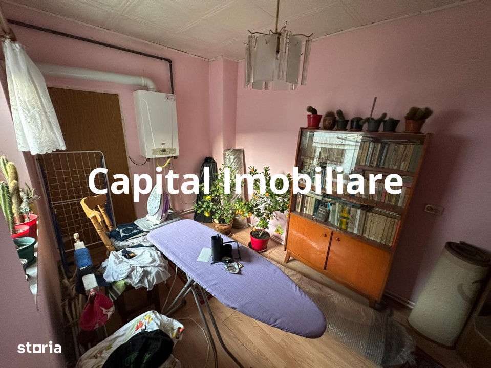 Comision 0 %, casa cu garaj si teren de 561 mp in zona linistita - Imagine principală: 4/9