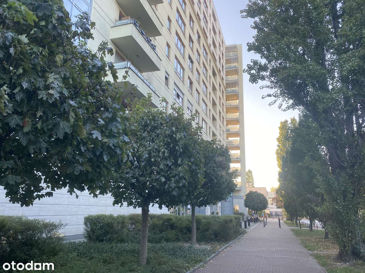 3 pok_Korotyńskiego_duże sypialnie_84m2/garaż/ochrona/teren zielony-0