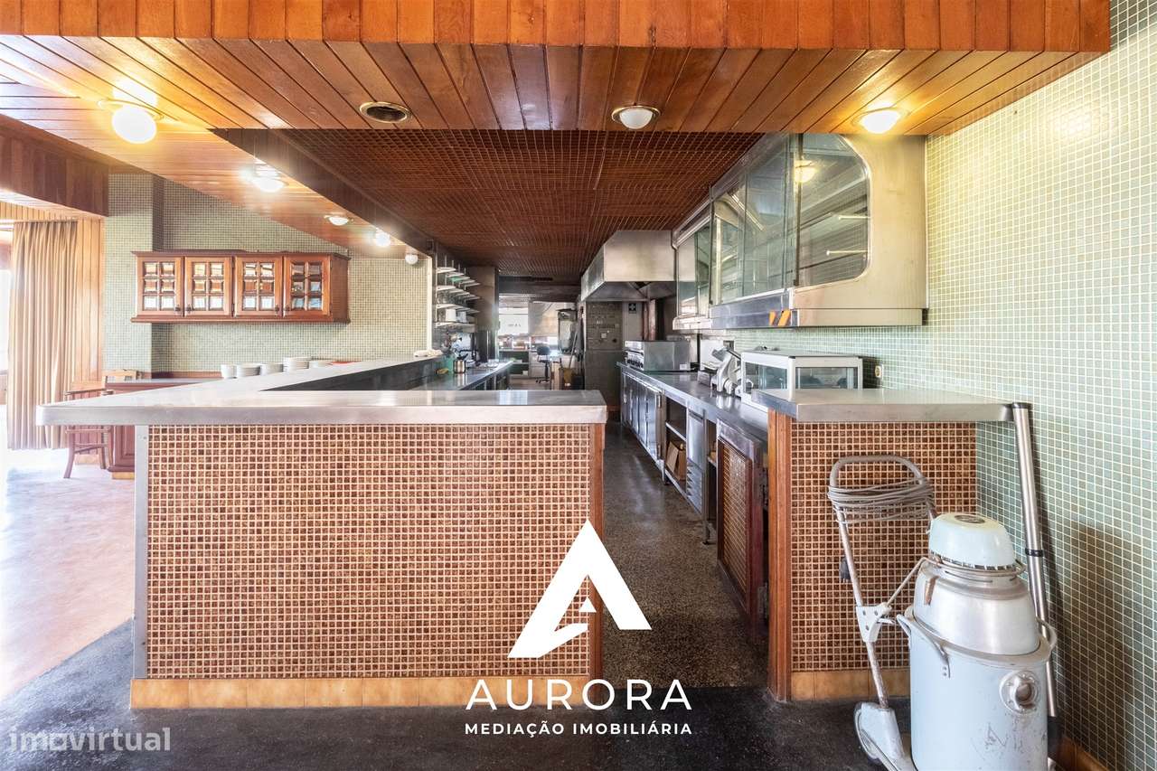 TRESPASSE Restaurante Equipado + Moradia + Terreno 2.000m² | 1.680m² d-14