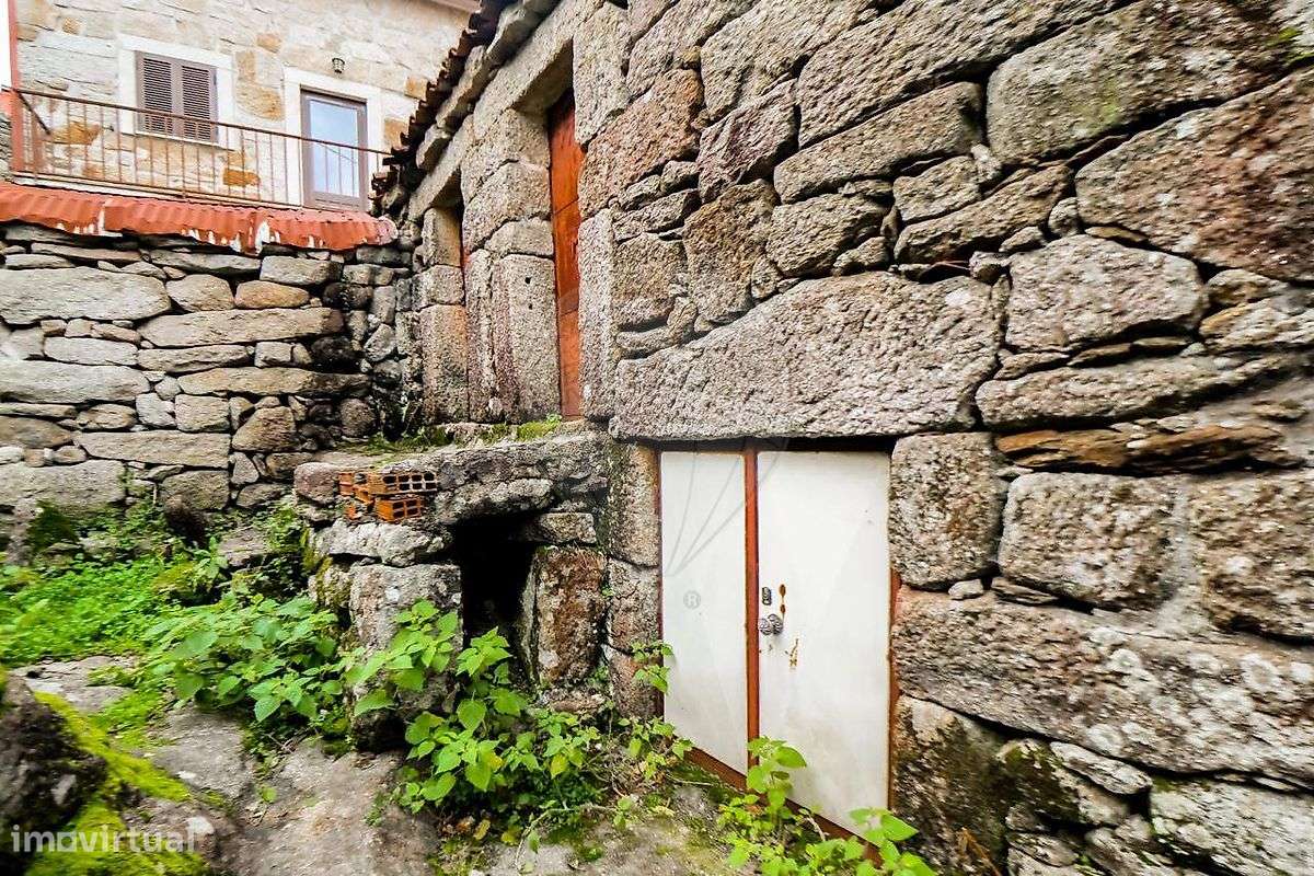 Moradia T1 para venda - Grande imagem: 2/4