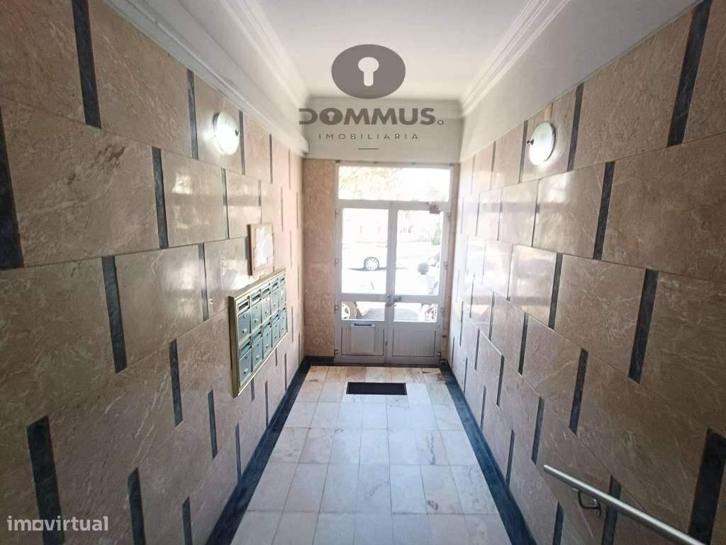 Apartamento T3 na Damaia totalmente Remodelado-35