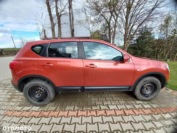 Nissan Qashqai - 2