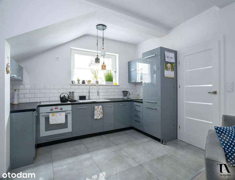 Przestronne 69 m² z ogródkiem i 2 m. parkingowymi-1