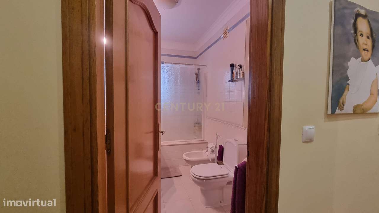 Apartamento T2 nos Portais da Arrábida em Quinta do Anjo-16