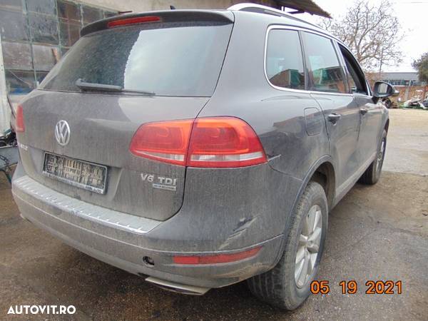 Dezmembrez VW Touareg 7P motor 3.0 casa euro 5 volan stanga cutie automata perne aer - 3