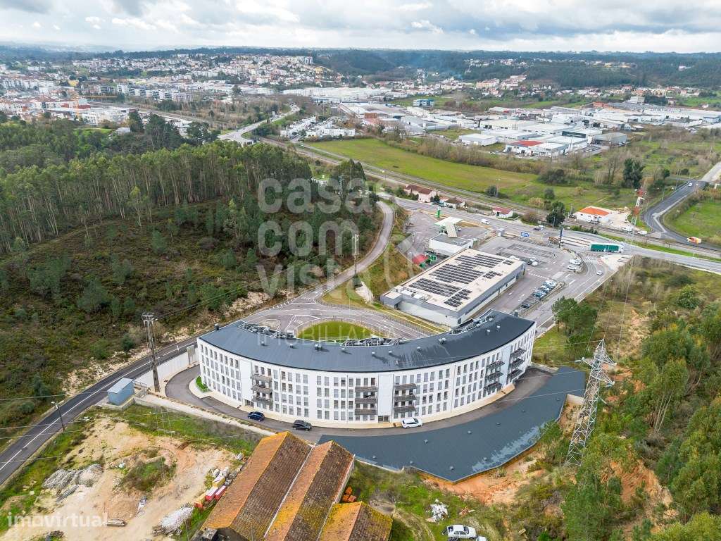 Apartamento T4 de arquitetura moderna junto da cidade, Pombal -Leiria-33