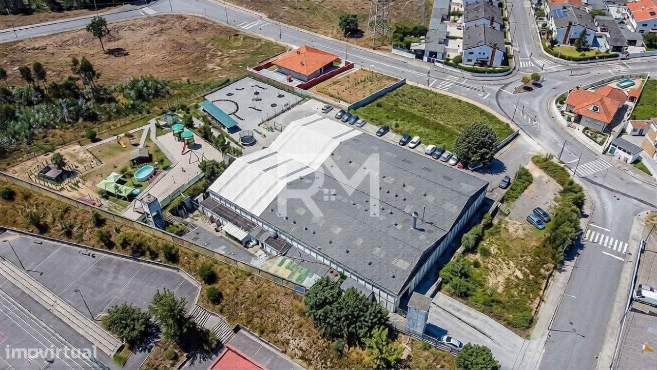 ARMAZEM INDUSTRIAL E COMERCIAL | ALFENA, VALONGO - Grande imagem: 2/6