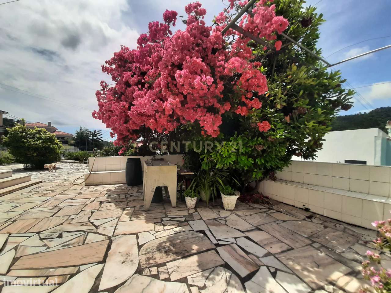 Espetacular Moradia T3 em Lousa com Garagem e Varandas-20