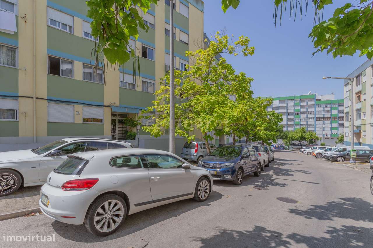 Apartamento T3 no Feijó - Grande imagem: 3/19