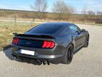 Ford Mustang - 4