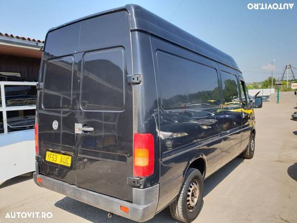 Dezmembrez Volkswagen LT35 2002 2.8tdi 160cp - 2