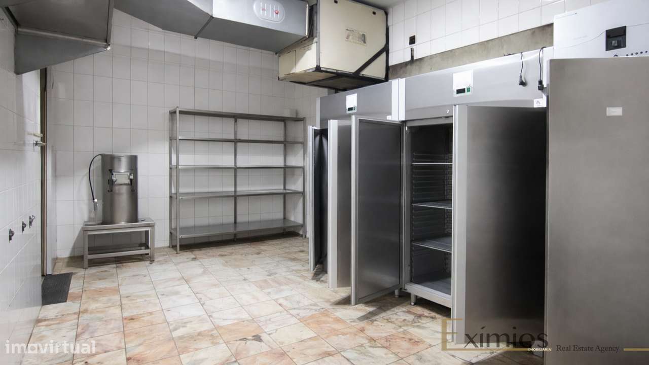 Loja para venda, localizada no centro da Póvoa de Varzim - Grande imagem: 5/12