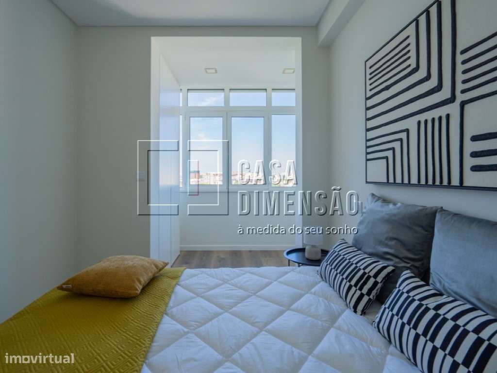 Apartamento T3 com Varanda em Benfica - Totalmente Mobilado e Pront...-48