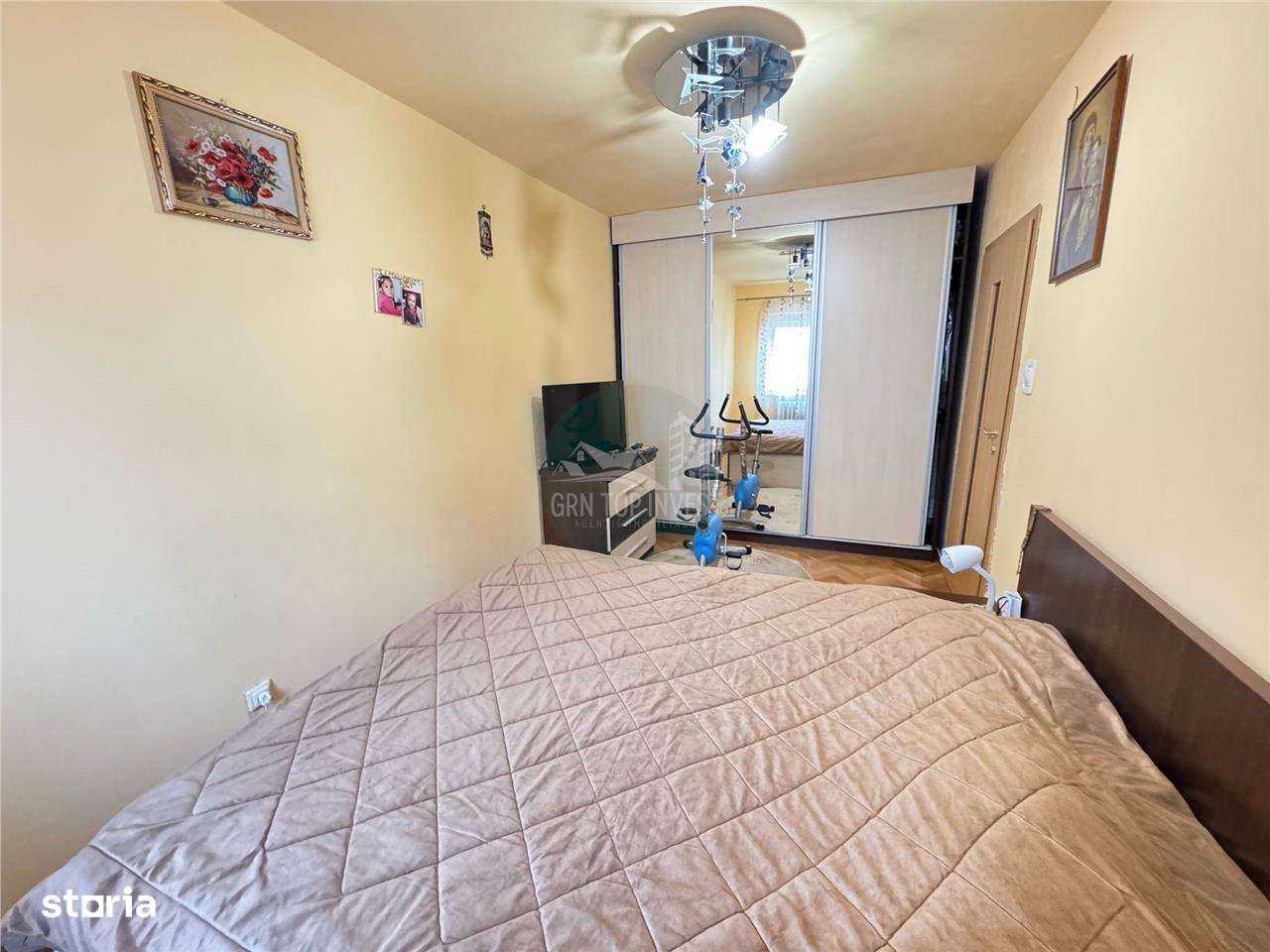 Apartament modern 3 camere balcon si pivnita zona Vasile Aaron - Imagine principală: 5/17